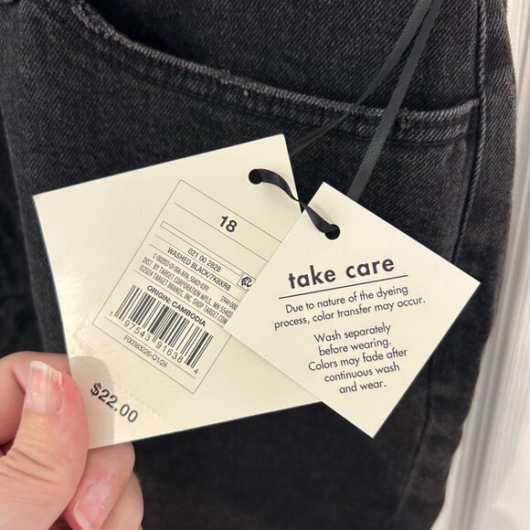 Ava & Viv NWT Denim High Rise Relaxed Bermuda Shorts, 18 - Picture 3 of 8